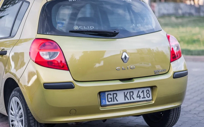 Renault Clio cena 12999 przebieg: 98453, rok produkcji 2006 z Nowy Dwór Gdański małe 667